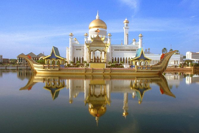 Brunei Half Day City Tour With Royal Regalia & Sultan Omar Ali Saifuddin Mosque - Important Landmarks
