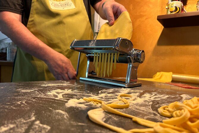 Bruschetta, Fettuccine, Gnocchi, Tiramisu Cooking Class - Key Points