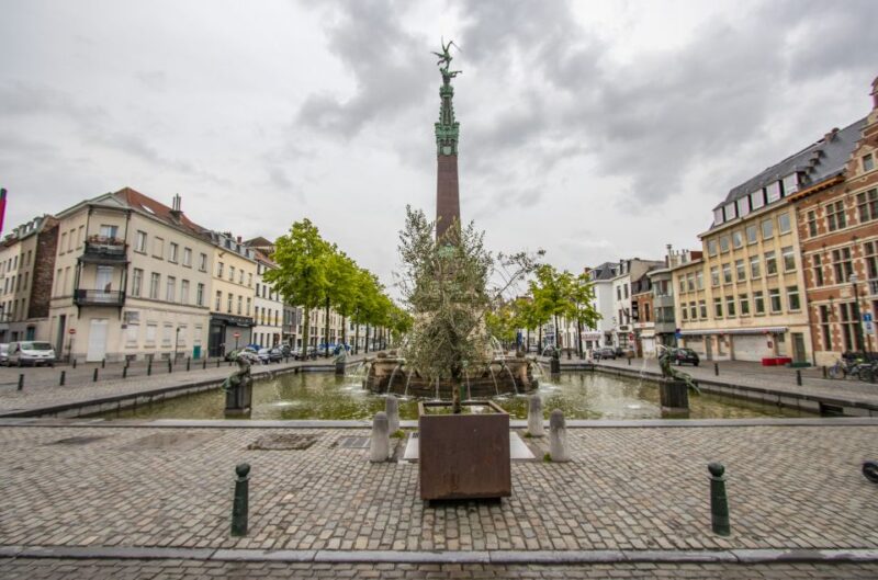 Brussels: Capture the Most Photogenic Spots With a Local - Accessibility Considerations