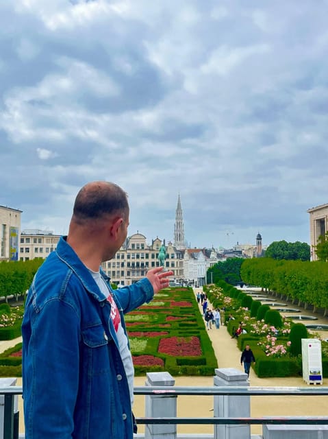 Brussels: Charles Quint Historical Walking Tour - Exploring the Monuments and Their Stories