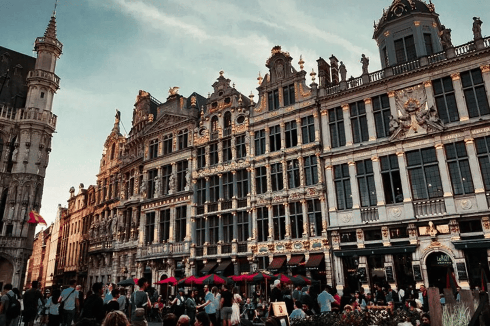 Brussels: Christmas Lights and Markets 3 Hour Walking Tour - Analyzing the Value