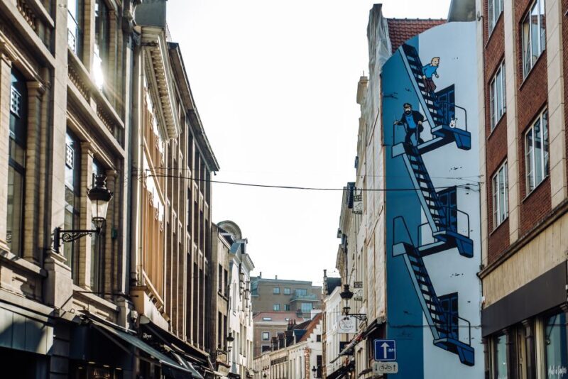 Brussels Comics & Street Art: Private Walking Tour - Landmarks and Street Art Highlights