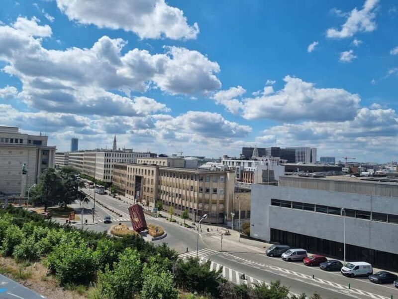 Brussels: Halle Gate Ticket & City Audio Tour - Key Points