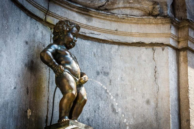 Brussels: Highlights and Hidden Corners Private Guided Walk - Food, Drink, & Local Flavor