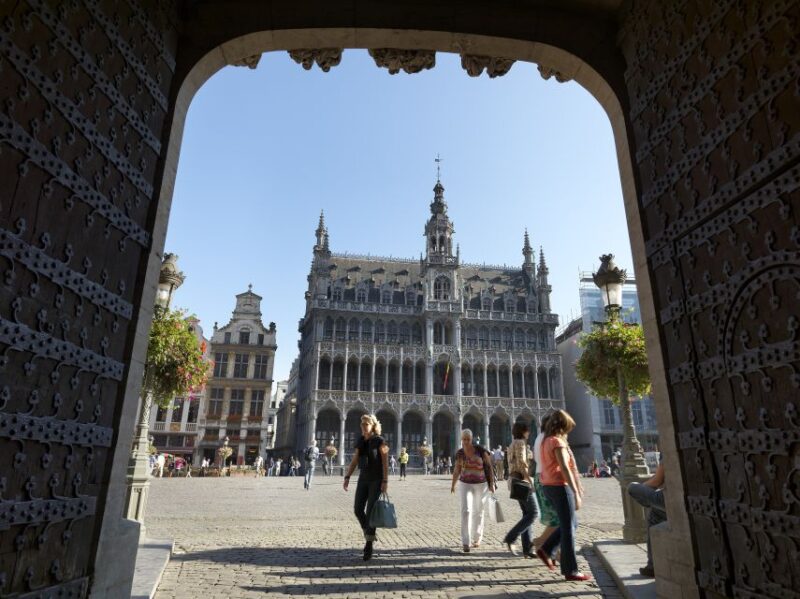 Brussels: Private 3-Hour Sightseeing Walking Tour - Meeting Points and Pickup Options