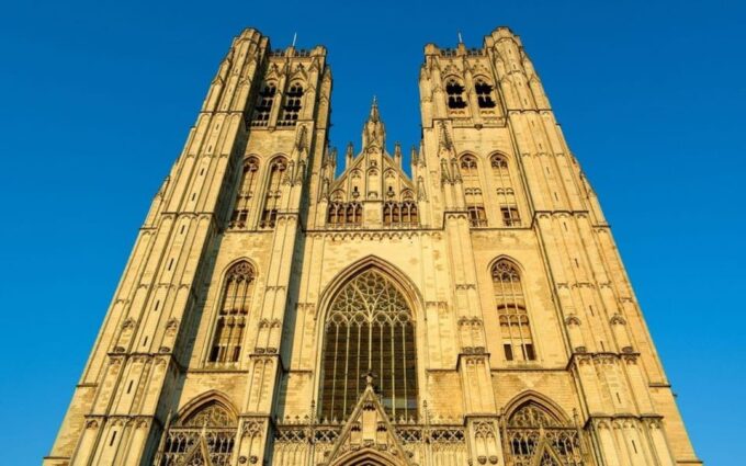 Brussels: Private & Fully Customizable Half-Day Tour - Mont Des Arts and Manneken Pis