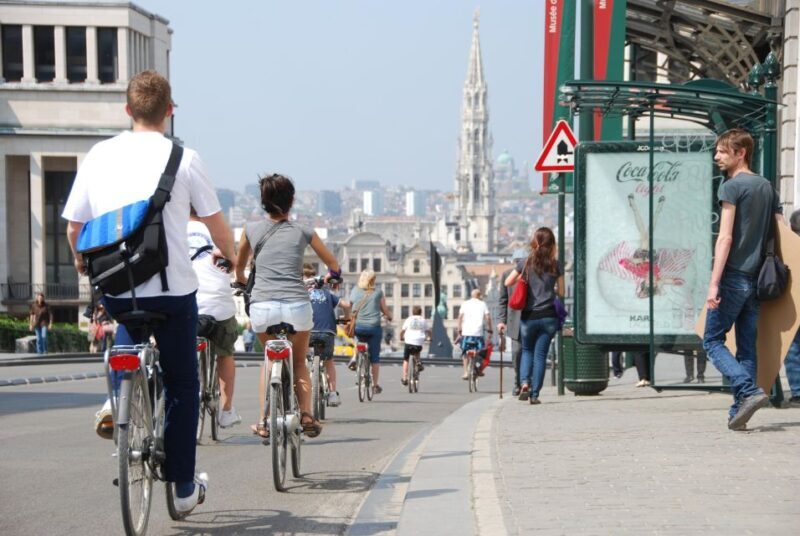 Brussels: Sightseeing Bike Tour - Key Points