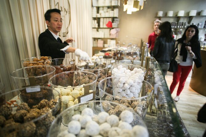 Brussels Small-Group Chocolate Appreciation Tour - Personalized Service in a Small Group