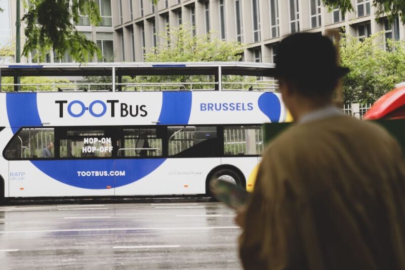 Brussels: Sunset Bus Tour and The View Ferris Wheel - Inclusions and Amenities
