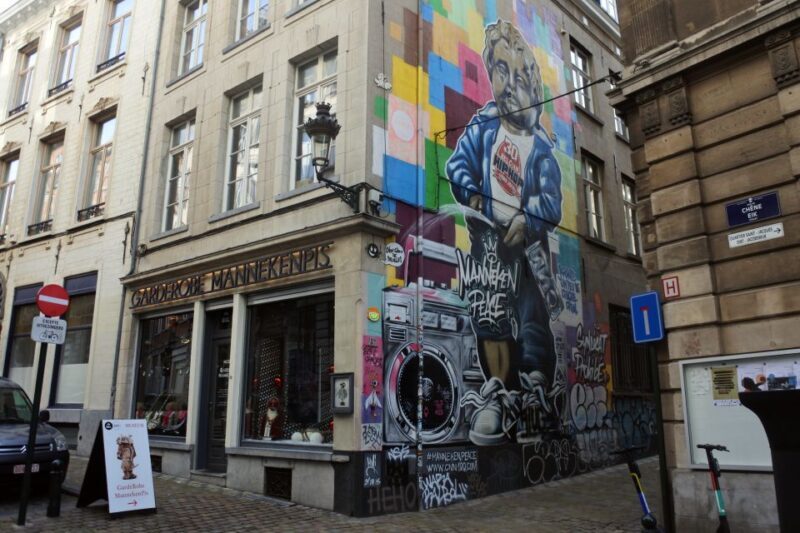 Brussels: The comic book walls walking tour - An In-Depth Look at the Tour