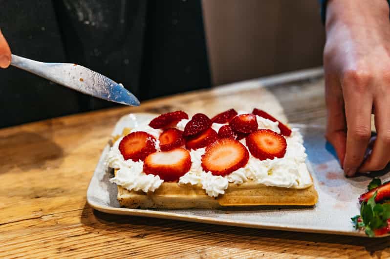 Brussels: Waffle Making Workshop - Customer Ratings