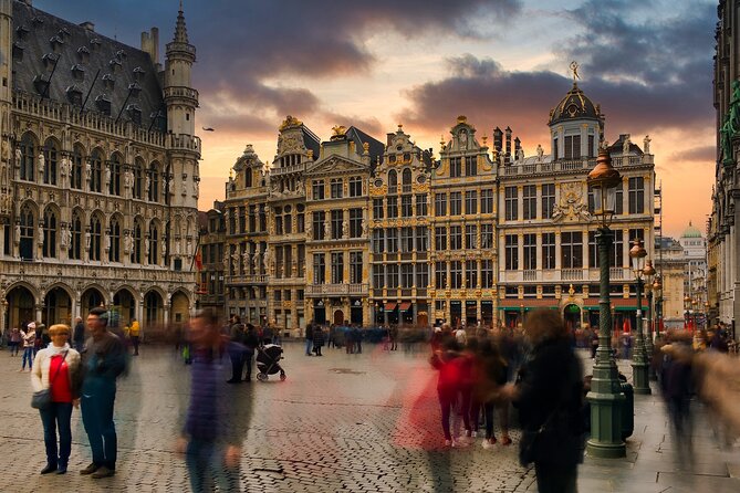 Brussels Walking Tour With Waffle Tasting: History and Delights - Uncovering the Citys Rich History