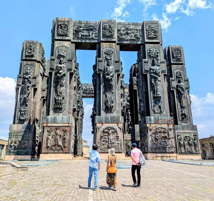 Brutalist Tbilisi: Urban exploration and untold stories - Key Points