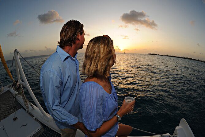 Bubbly Sunset Cruise - Key Points