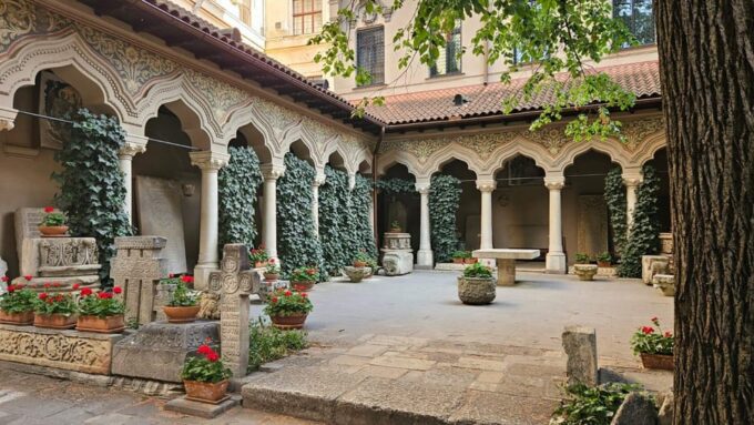 Bucharest: 3 Hour Walking Tour With Guide - Booking Information