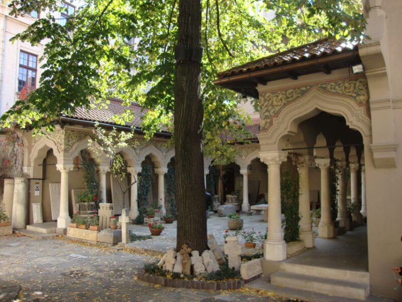 Bucharest: City Highlights Guided Walking Tour - What to Bring