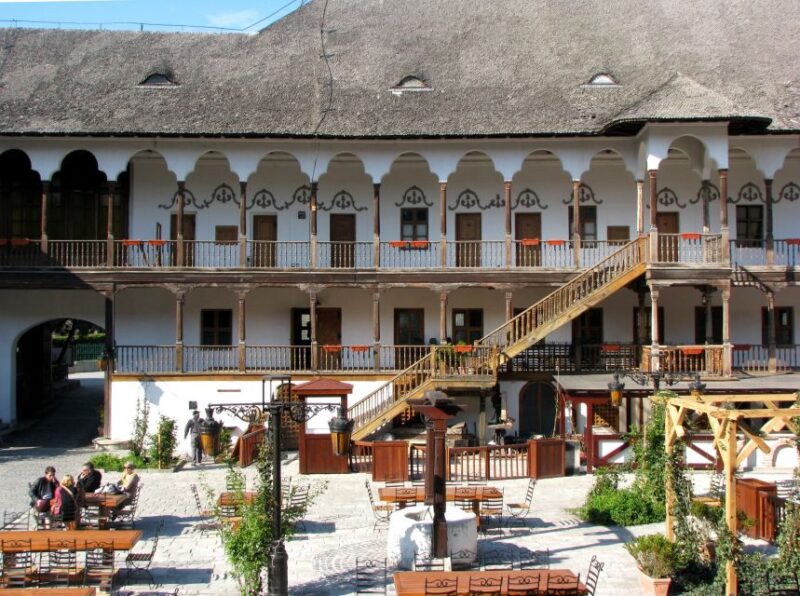 Bucharest: Half Day Bike Tour - Customer Reviews and Ratings