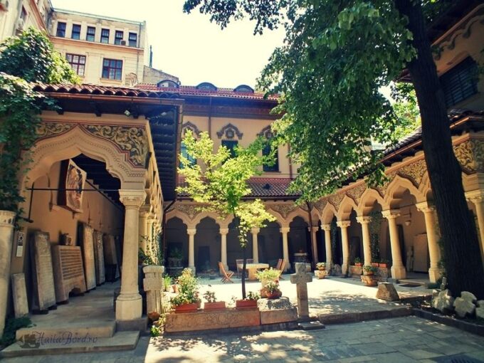 Bucharest: Half Day Bike Tour - Booking Information