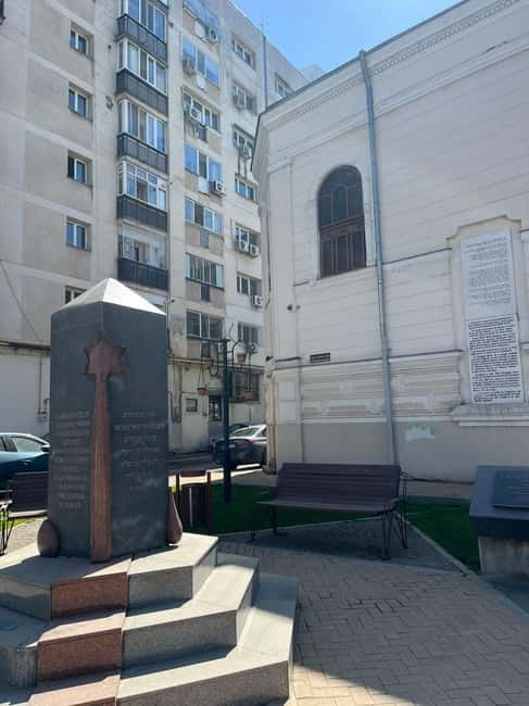 Bucharest: Jewish Heritage Private Walking Tour (group of 8) - Breakdowns of the Stops and Their Significance