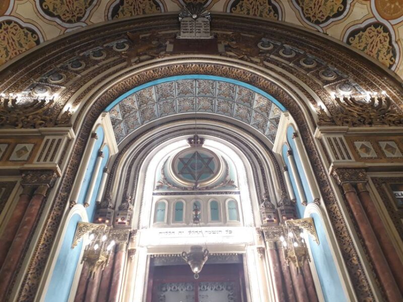 Bucharest Jewish Heritage Private Walking Tour - What to Bring