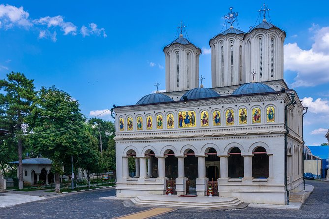 Bucharest Must See Walking Tour - Accessibility Features