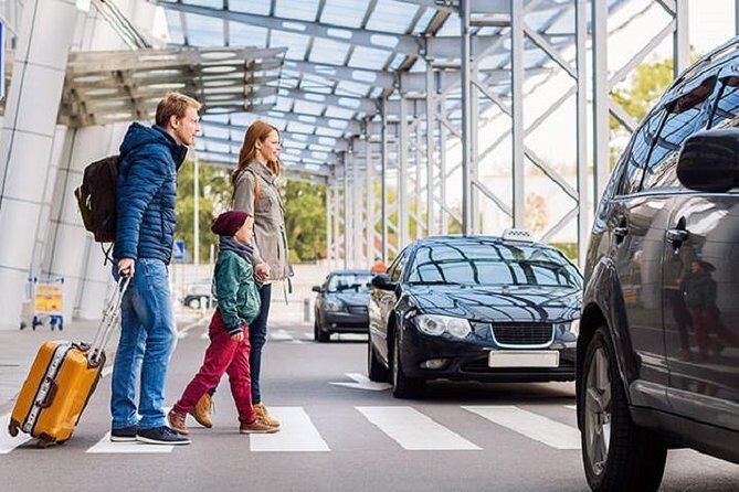 Bucharest Otopeni Airport OTP to Bucharest City Center Hotel - private transfer - The Experience in Detail