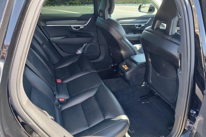 Bucharest Otopeni Airport OTP to Bucharest City Center Hotel - private transfer - Typical Itinerary and Service Flow