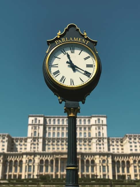 Bucharest: Parliament, Unirii Main Square & Mogosoaia Palace - Itinerary Breakdown: What to Expect