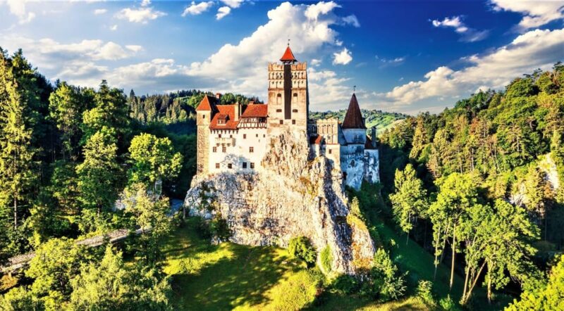Bucharest: Peles Castle, Bran Castle, & Brasov Old Town Tour - Key Highlights of the Itinerary