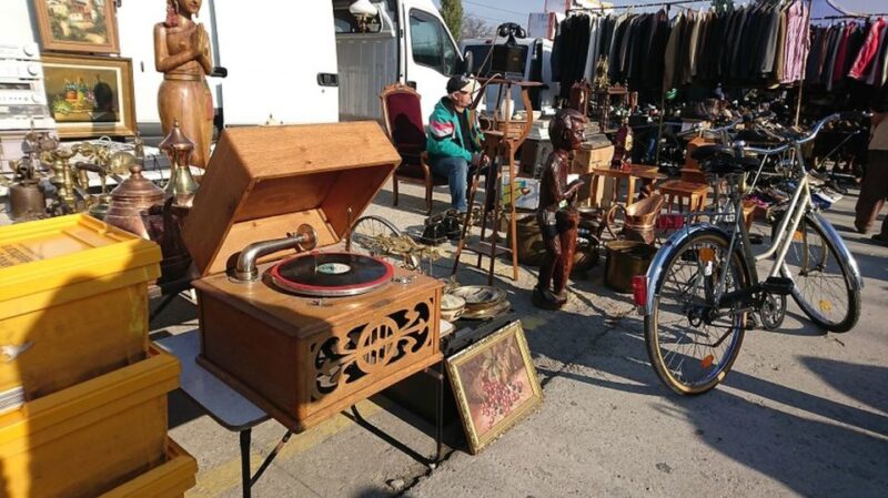 Bucharest: Private Flea Market Tour by Vintage Car - Good To Know