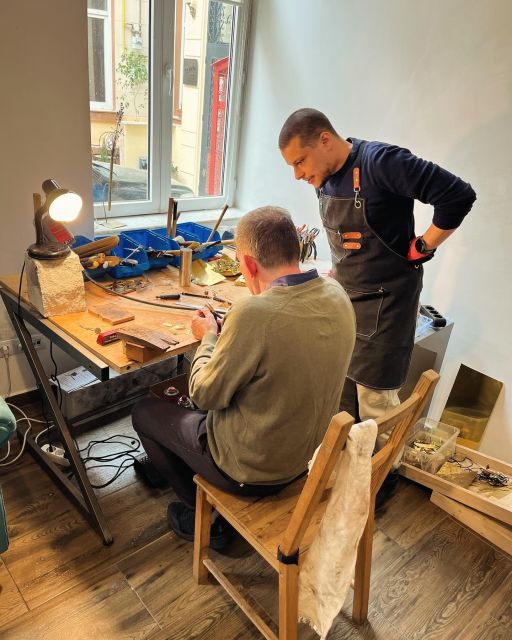 Bucharest: Real Roma Community - Crafting Workshop - Cultural Insights on the Roma