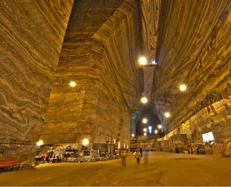 Bucharest: Slanic Salt Mine and Dracula's Tomb, 7 pax group - Introduction