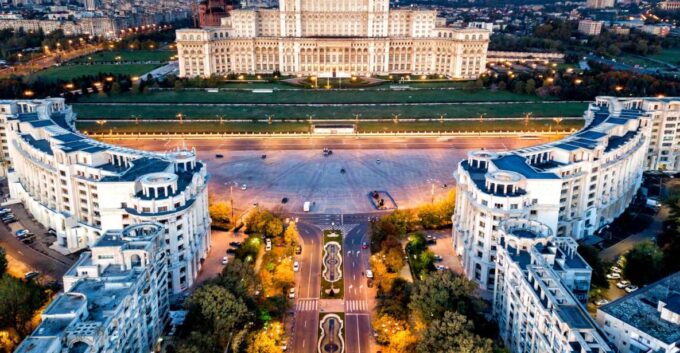 Bucharest: The Underdog of Europe Evening Sightseeing Tour - Tips for Travelers