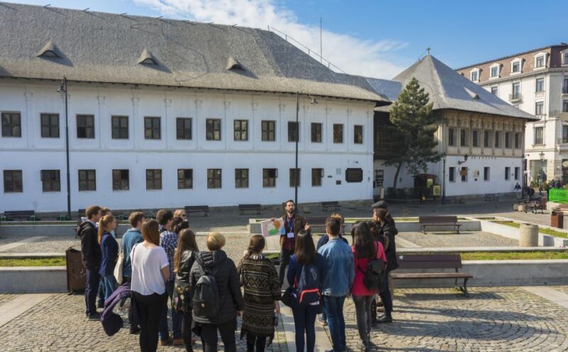 Bucharest: Tour of Old Town, Calea Victoriei & Communism - An Introduction to Bucharest’s Contrasts