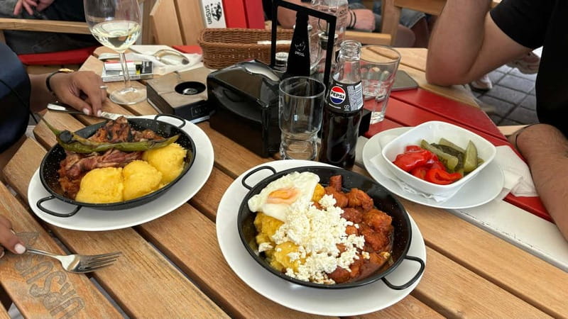 Bucharest: Traditional Romanian Lunch Experience - A Closer Look at the Experience