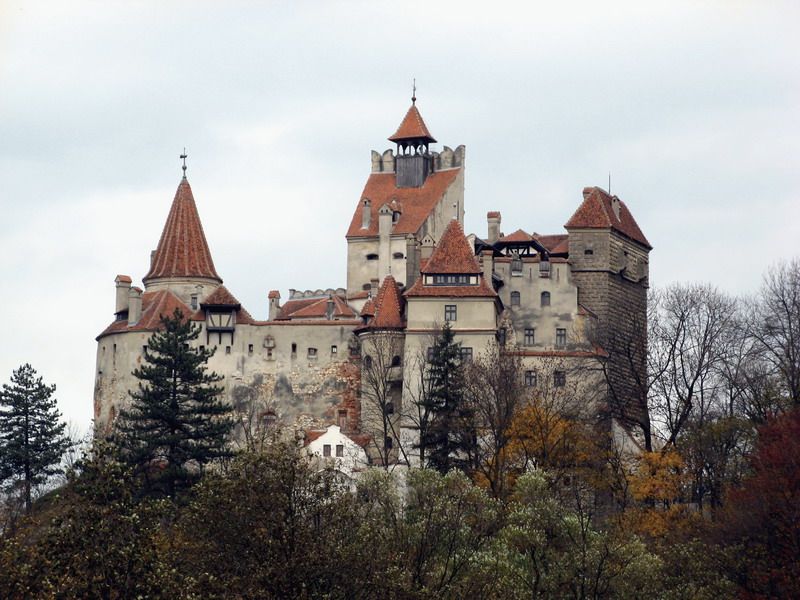 Bucharest: Transylvania and Draculas Castle 2-Day Tour - Day 1: Bucharest to Sighisoara