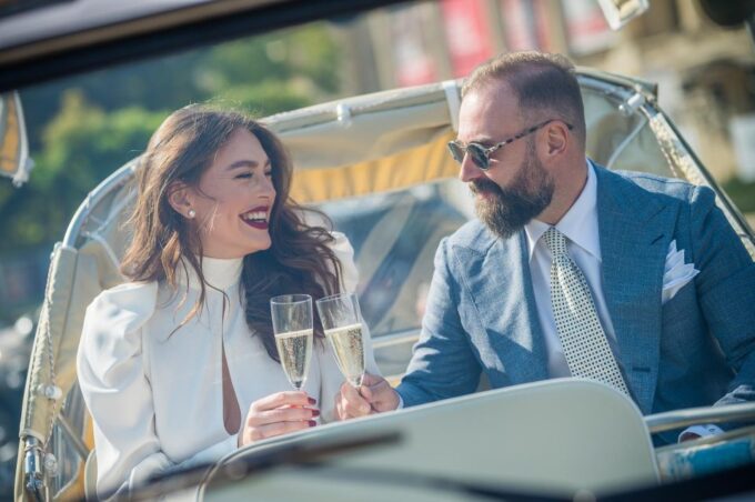 Bucharest: Tuk Tuk Romantic Tour With Minibar - Tips for a Great Experience