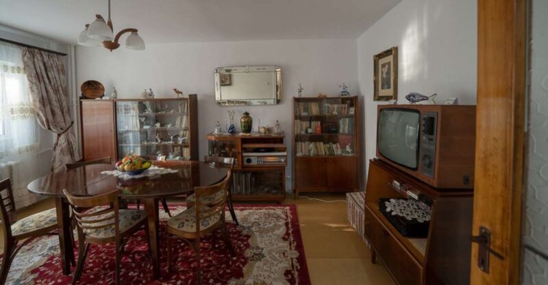 Bucharest: Unique Museum of Communism - Tour Experience Highlights