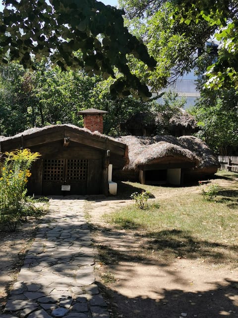 Bucharest: Village Museum guided tour with Hotel pickup - What the Price Reflects