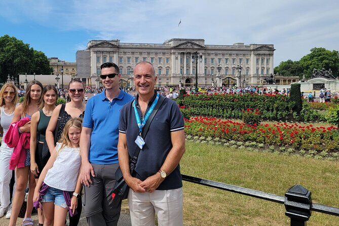 Buckingham Palace: Walking Tour with Entry & Audio Guide - The Sum Up