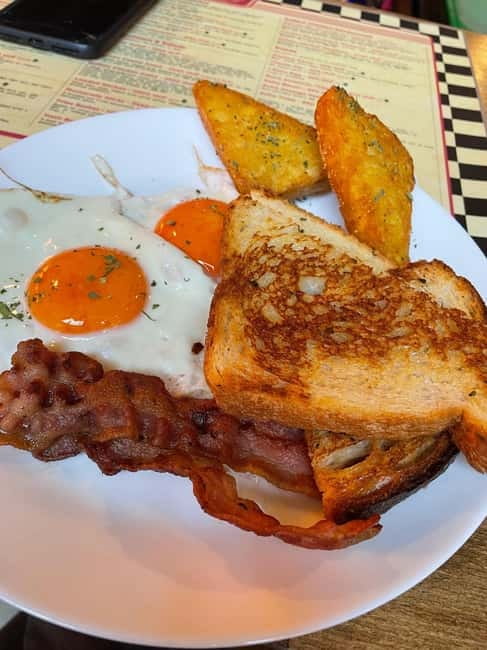 Budapest: 4-hour Bottomless Brunch w/ Cocktails & Craft Beer - Why This Brunch Is a Great Choice for Travelers