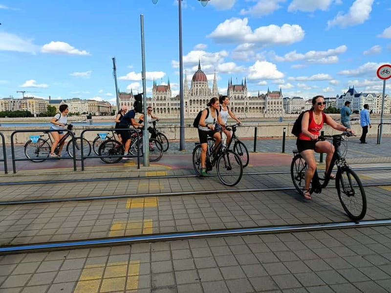Budapest Afternoon Bike Tour with a Summer Drink - Practical Details