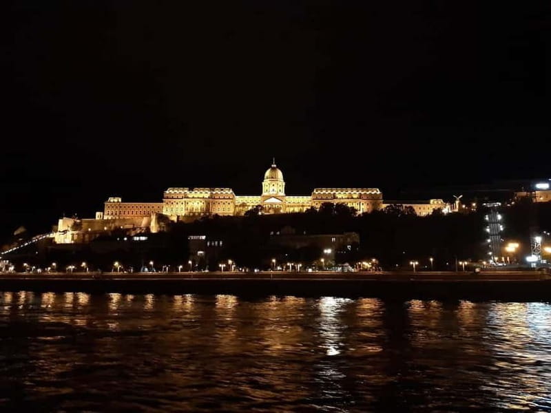 Budapest: Boat Cruise with Personal Live Guide and Drink - Authentic Feedback from Travelers
