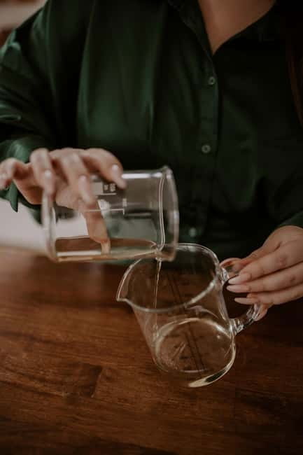 Budapest: Candle Making Masterclass with 5 Candles to Make - In Practice: How It Feels to Participate