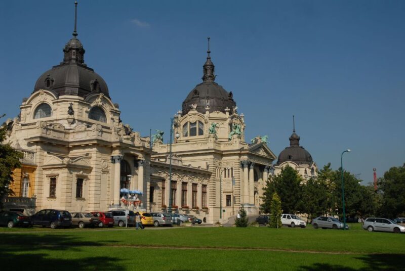 Budapest: City Discovery Tour - The Sum Up: Who Gets the Most Out of It?
