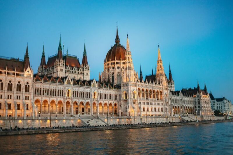 Budapest: Danube Cruise with Hungarian Dinner and Live Music - Authenticity and Value