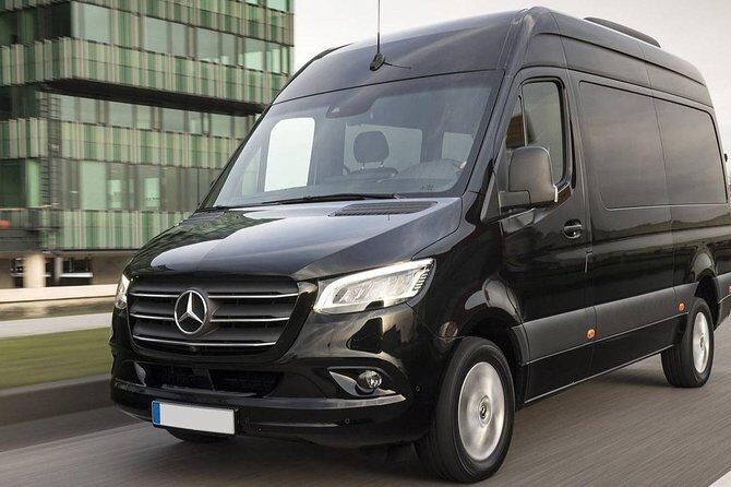 Budapest - Debrecen Transfer - The Benefits of Private Transfers Over Public Transit