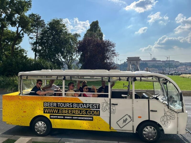 Budapest: eBeerBus Sightseeing Tour - An Inside Look at the Budapest eBeerBus Experience