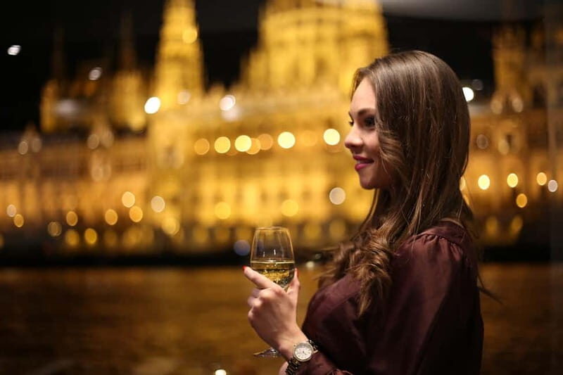 Budapest: Evening Cruise with 4-Course Dinner - The Experience from the Reviews