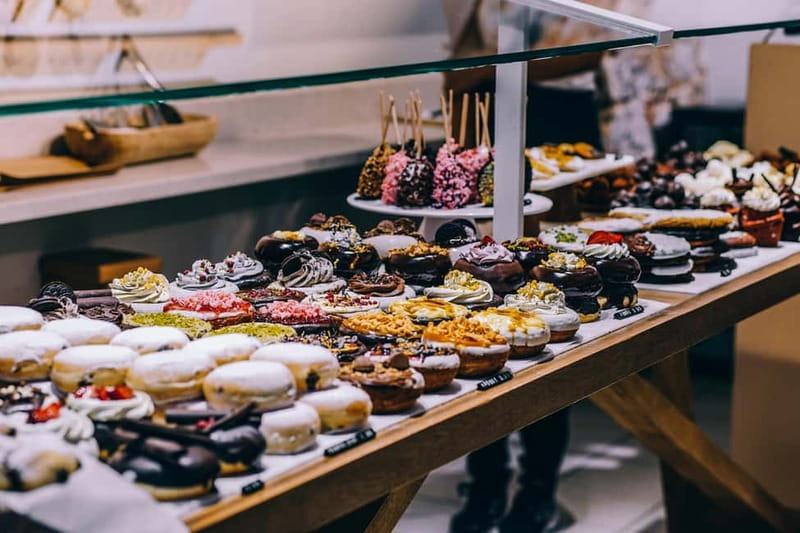 Budapest: Hidden Gems Food Tour with Drinks - Key Points